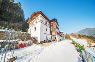 Villen zu kaufen in 8680 Mürzzuschlag, Großzügiges Bauland mit Bestand – 10.448 m² Entwicklungspotenzial in erhöhter Lage über Mürzzuschlag
