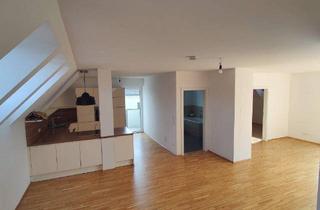 Wohnung mieten in 3430 Tulln an der Donau, Charmante Zweistöckige Dachgeschosswohnung mit Terrasse und Balkon