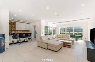 Mehrfamilienhaus kaufen in Wörth, 8342 Wörth, Elegantes Wohnen im Grünen! Neuwertiges Dreifamilienhaus in erhöhter Ruhelage