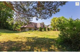 Villen zu kaufen in 2380 Perchtoldsdorf, Charmante Stil-Villa mit einzigartigem Potenzial eingebettet in eine 6.000 m² große Parklandschaft