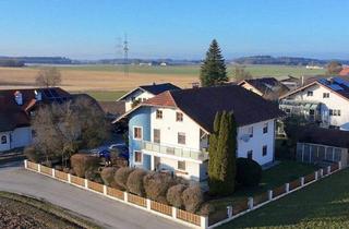 Haus kaufen in 4642 Sattledt, Attraktives Zweifamilienhaus in Sattledt, 8 Zimmer, Doppelgarage und Garten für nur €665.000