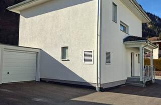 Haus kaufen in 6773 Vandans, Geräumiges Haus mit Garage, Parkplatz und 27 m² großer Terrasse in Top-Lage!