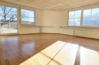 Büro zu mieten in Raiffeisenstraße, 8010 Graz, Großzügiges, helles Büro Nähe Stadthalle mit Parkplätzen und großer Terrasse