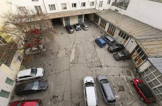 Gewerbeimmobilie mieten in Gersthofer Straße, 1180 Wien, Gersthofer Straße - Autoabstellplatz unbefristet zu vermieten