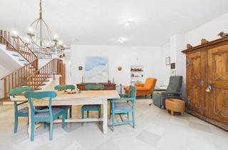 Haus kaufen in 7122 Gols, Charmante Liegenschaft mit Charakter, Bestandserträgen und außergewöhnlichem Wohnhaus