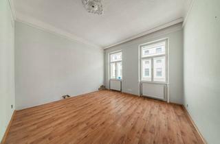 Wohnung kaufen in Löblichgasse, 1090 Wien, Sanierungsbedürftige Altbauwohnung mit guter Raumstruktur