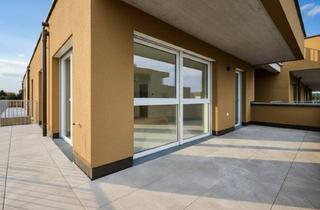 Wohnung kaufen in Zirbenweg, 8401 Kalsdorf bei Graz, Jetzt zugreifen - Ihr Logenplatz! Eckwohnung mit Süd-West-Terrasse und Top-Aussicht! Ihre Chance auf Sonne, Ruhe & Panoramablick in Kalsdorf bei Graz!