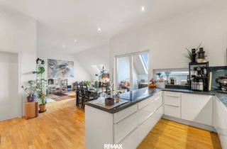 Wohnung kaufen in Schloßberg, 8010 Graz, Wohnen über den Dächern von Graz mit Blick auf den Schlossberg: Exklusive Stadtwohnung mit Terrasse