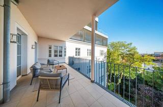 Wohnung mieten in Berggasse, 1090 Wien, Komplett möblierte Dachgeschoß Wohnung mit 3 Schlafzimmern und Garagenplatz