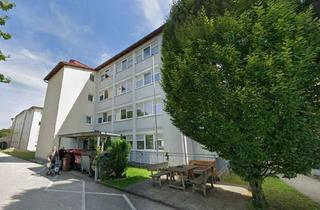 Gemeindewohnung in Diverse Freizeiteinrichtungen, Bäcker, Altenheim;, 4614 Marchtrenk, Charmante 2-Zimmer-Wohnung inkl. Heizung mit eigenem Garten, Aufzug & Parkplatz - ausschließlich für Pensionisten! Verfügbar ab 01.04.2026!