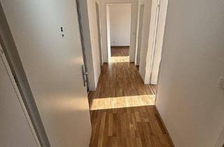 Wohnung mieten in Leharstraße, 4400 Steyr, Sonnige Grünlage, ausgewählte Nachbarschaft & Entspannung pur: sanierte 3-Zimmer-Wohnung im oberen Stock eines kleinen Mehrparteienhauses mit moderner Dusche und viel Privatsphäre!