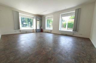 Büro zu mieten in Gaswerkstraße Nächst, 8020 Graz, * * * BÜRO oder GESCHÄFTSRAUM mit WERBEWIRKSAMER AUSLAGENFRONT... NÄHE FH-JOANNEUM * * *