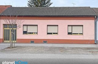 Einfamilienhaus kaufen in 7152 Pamhagen, Einfamilienhaus mit Terrasse, Innenhof und großer Garage