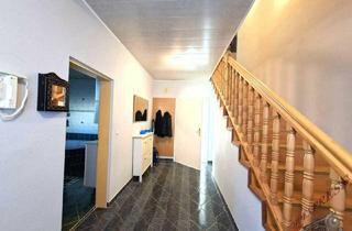 Mehrfamilienhaus kaufen in 2700 Wiener Neustadt, Mehrfamilienhaus Hälfte mit ca 200 qm in einer sehr gepflegten Lage