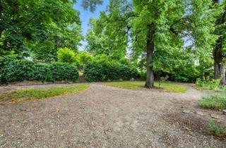 Grundstück zu kaufen in 2020 Hollabrunn, Zentral gelegen: Zwei Bauland-Grundstücke im Kerngebiet – perfekt nah am Leben!