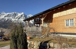 Haus kaufen in 8960 Niederöblarn, Holzblockhaus mit gemütlichem Kachelofen und herrlichem Bergpanorama!