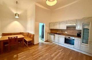 Wohnung mieten in 3950 Gmünd, Charmante 67 m² Altbauwohnung am Stadtplatz in Gmünd – 1. Stock, Gemeinschaftsgarten, Küche inkl., Garage optional