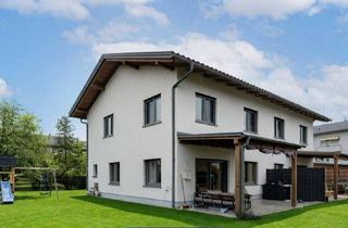 Doppelhaushälfte kaufen in Wengerhöhe 1a, 5120 Sankt Pantaleon, Modernes Haus mit Garten & Doppelcarport – Neubauqualität nahe Salzburg