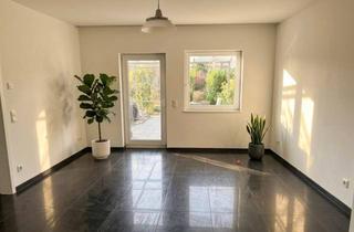 Wohnung kaufen in 2700 Wiener Neustadt, Sonnige Wohlfühloase mit malerischem Seezugang