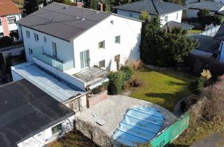 Mehrfamilienhaus kaufen in 4050 Traun, Charmantes, saniertes und gepflegtes Mehrfamilienhaus für 2 Familien mit viel Platzbedarf inkl. Garage, Keller, Grillplatz und Swimmingpool zum Top Preis!!!