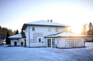 Garagen kaufen in Stelzhamerstraße 16, 4870 Vöcklamarkt, Stilvolles Wohnen & Arbeiten: Design-Juwel mit großzügiger Gewerbefläche in Vöcklamarkt PROVISIONSFREI – Direkt vom Eigentümer!