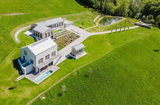 Haus kaufen in 5310 Tiefgraben, Ein Ort Für Besondere Momente! Refugium am Mondseeberg auf 2,8 Hektar mit Spektakulärem Seepanorama