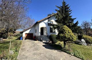 Haus kaufen in 2432 Schwadorf, GROßZÜGIGES ZWEIFAMILIENHAUS MIT 1.548 m² TRAUMGARTEN IN ABSOLUTER GRÜNLAGE