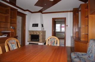 Wohnung kaufen in Lehargasse, 4063 Hörsching, Gepflegte 3-Zimmer-Wohnung in Hörsching – Top-Substanz trifft zentrale Bestlage“ „Zentrales Wohnglück mit Kachelofen: Viel Raum für Ihre eigenen Gestaltungsideen!“