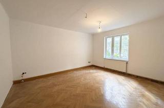 Wohnung kaufen in Josefstädter Straße, 1080 Wien, Renovierunsbedürftige Wohnung inklusive 2 Balkone!