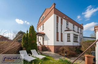 Villen zu kaufen in 2326 Maria-Lanzendorf, TRAUMHAFTE VILLA mit großem Garten und Pool