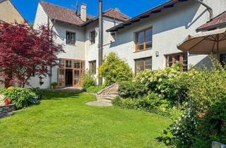 Haus kaufen in 2000 Stockerau, Ein Vierkanthof wie aus dem Bilderbuch – liebevoll renoviertes Wohnhaus und traumhafter Innenhof