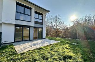 Reihenhaus kaufen in Obstgartenweg, 1220 Wien, Nahe Alte Donau und U1 Kagran! Großer Hobbykeller! Photovoltaikanlage! Provisionsfrei für den Käufer