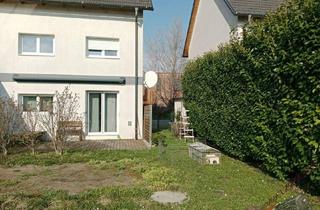 Doppelhaushälfte kaufen in 2514 Traiskirchen, Stilvolle Doppelhaushälfte mit kleinem Garten und 2 Stellplätzen in Traiskirchen