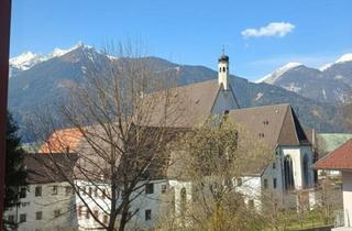 Wohnung kaufen in Franziskanerkloster, 6130 Schwaz, Wohlfühlwohnung in idyllischer Stadtrandlage von Schwaz mit Blick auf Schloss Freundsberg und den Franziskanergarten
