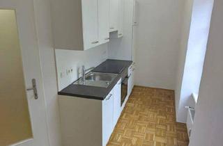 Wohnung mieten in Griesplatz 36, 8020 Graz, Ruhiger 2 ZIMMER-Altbau + neuwertige Einbauküche + Laubengang (Balkonersatz) + Bad mit Dusche + WC!