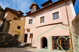 Haus kaufen in 3610 Weißenkirchen in der Wachau, Historisches Altstadtjuwel mit Innenhof und 2 Weinkeller!