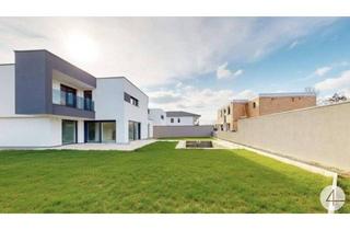 Einfamilienhaus kaufen in 2231 Strasshof an der Nordbahn, Schlüsselfertig! Ihr privates Refugium: Designhaus mit Pool und Naturstein-Terrasse