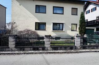 Einfamilienhaus kaufen in 5280 Braunau am Inn, Attraktives Zweifamilienhaus mit zwei vermieteten Wohnungen und neuer Luftwärmepumpe