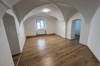 Haus kaufen in 3370 Ybbs an der Donau, Zinshaus in Ybbs – sanierte Wohnungen & Stellplätze am Eigengrund