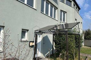 Wohnung kaufen in 2700 Wiener Neustadt, Neuwertige 2 Zimmer Terrassenwohnung mit Garten, Stellplatz & Solarenergie in Wiener Neustadt!