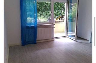 Wohnung mieten in Johanne Wilhelm Klein Straße 61, 4040 Linz, Shared Room with Balcony for Female Student – 5 Minutes from University