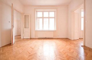 Wohnung kaufen in Gumpendorfer Straße, 1060 Wien, 2-Zimmer Wohnung mit herrlichem Altbau-Flair | TOP Lage | Balkonanbau möglich