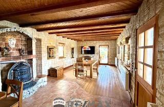 Einfamilienhaus kaufen in 2803 Schwarzenbach, "Charmantes Einfamilienhaus mit Terrasse, Garage und zusätzlichem Grundstück"