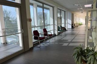 Büro zu mieten in 8073 Feldkirchen bei Graz, *Gewerbeeinheiten F. Praxis/Therapie/Büro im Ärztezentrum Feldkirchen B. Graz - von 58 bis 78 m² - Provisionsfreie Anmietung