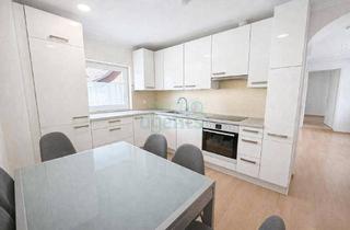 Haus kaufen in 2640 Gloggnitz, Wohnen am Wald: Attraktives Ein- oder Zweifamilienhaus auf 128m², 5 Zimmern & Erweiterungspotential