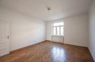 Wohnung kaufen in 1130 Wien, ++NEW++ Period Apartment with Potential – Well-Kept 2-Room Apartment