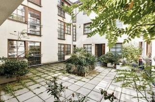 Wohnung kaufen in Hamerlingplatz, 1080 Wien, Bestlage beim Hamerlingplatz! Lichtdurchflutete 3-Zimmer-Altbau-Wohnung in saniertem Vorstadthaus inklusive zwei Garagenplätze