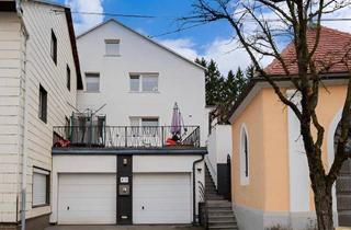 Haus kaufen in 4522 Sierning, Gepflegtes Wohnhaus mit Zwei Wohneinheiten, Terrasse und Doppelgarage im Zentrum von Sierning!