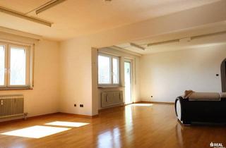Wohnung kaufen in 9500 Villach-Innere Stadt, Wohnen mit Weitblick - geräumige Wohnung in St.Martin - Loggia und Tiefgarage!
