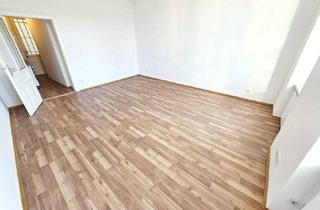 Wohnung kaufen in Kleingasse, 1030 Wien, Die leise Seite des Stadtlebens! Kompakte Kleinstwohnung im 3.Stock mit eingereichtem, großen Balkon! U-Bahn um´s Eck! Ruhige Hoflage in 1030 Wien + Schönes Altbauhaus! Nicht zögern!